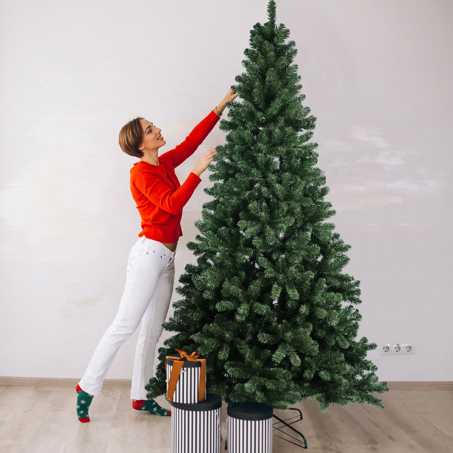 Effortless Auto-Open Artificial Christmas Tree